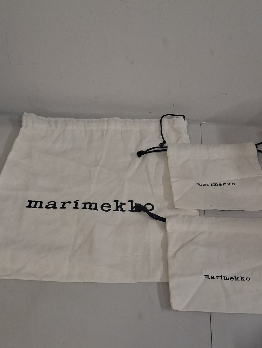 3 Marimekko White Drawstring Dust Bag Set